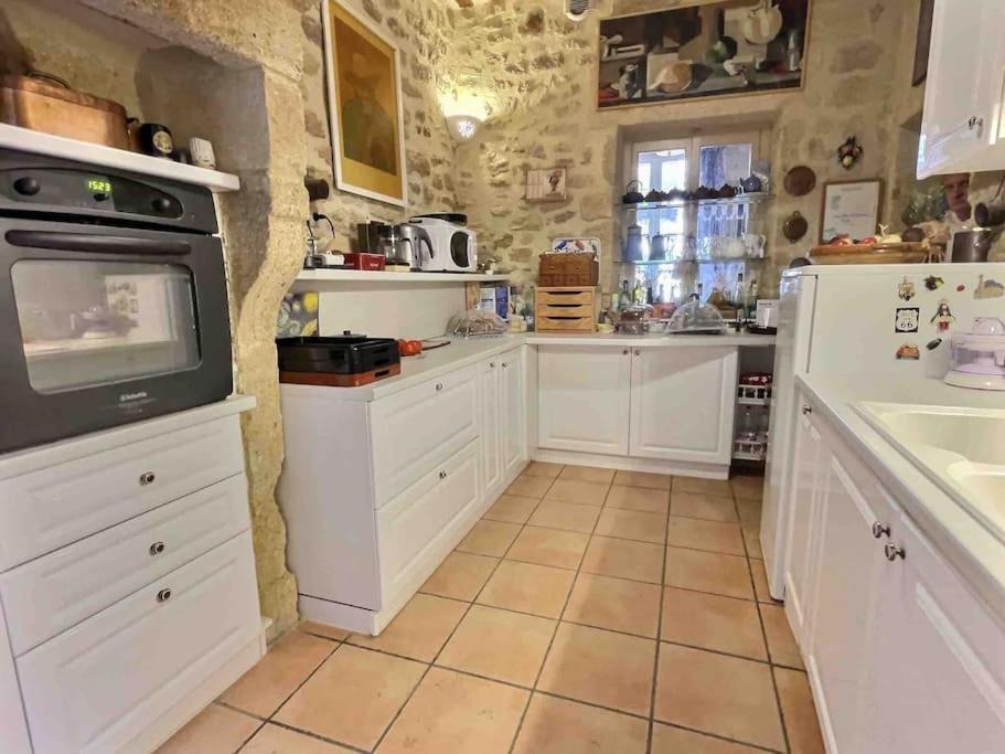 Chez Lydia - Osez La Vie De Chateau ! Pont Du Gard, Uzes เรอมูแล็งส์ ภายนอก รูปภาพ
